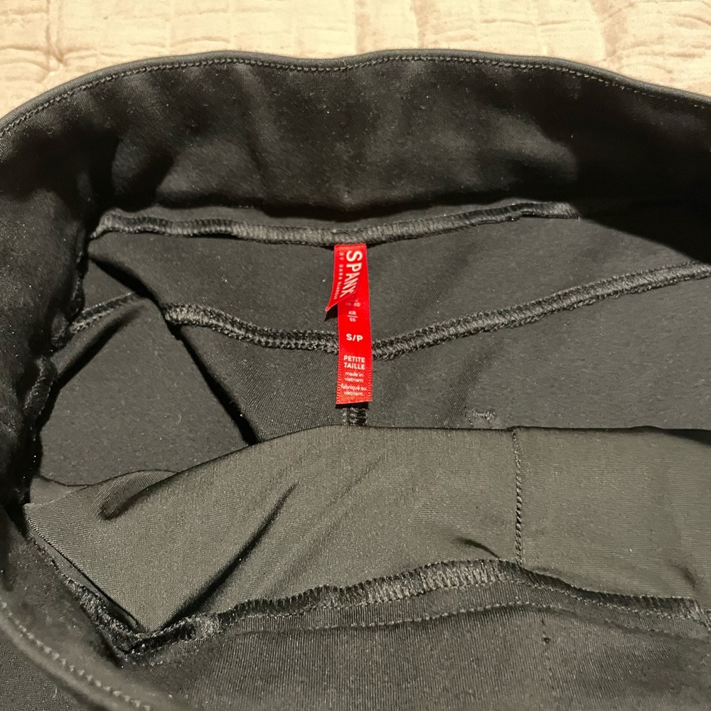 SPANX Black Pants Smooth Fabric Seams